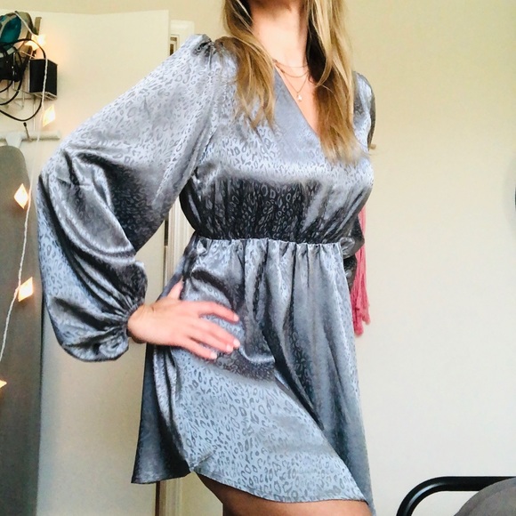 👑Chrome Jacquard Leopard Print Satin Mini Dress - Picture 7 of 8